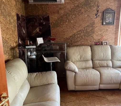 Дава се под наем Тристаен апартамент в Пловдив, Център - 120 кв.м за 475 € - Снимка #1