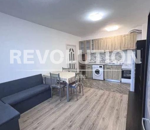 Дава се под наем Двустаен апартамент в Варна, Аспарухово - 50 кв.м за 448.8 € - Снимка #1