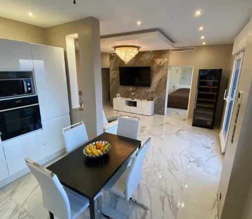 Дава се под наем Тристаен апартамент в Пловдив, Каменица 2 - 91 кв.м за 367.2 € - Снимка #1