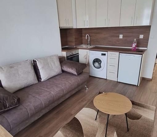 Дава се под наем Едностаен апартамент в Пловдив, Тракия - 35 кв.м за 328.95 € - Снимка #1