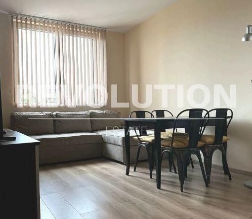 Дава се под наем Двустаен апартамент в Варна, Чайка - 60 кв.м за 648.21 € - Снимка #1