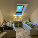 Дава се под наем Двустаен апартамент в Пловдив, Остромила - 65 кв.м за 255 € - Снимка #1