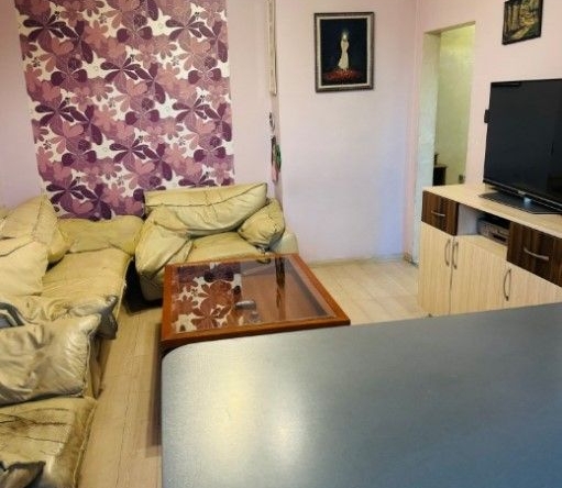 Тристаен апартамент в София, Света Троица - 65 кв.м за 2708 €/кв.м - Снимка #1