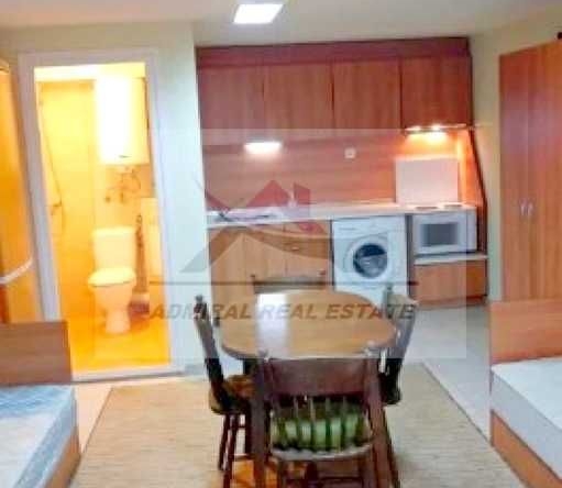 Дава се под наем Едностаен апартамент в Варна, Базар Левски - 26 кв.м за 225 € - Снимка #1