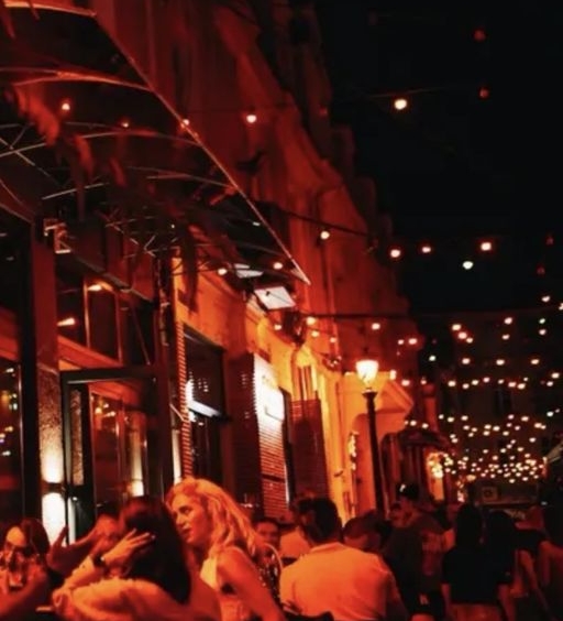 Заведение в Пловдив, Център - 330 кв.м за 277 €/кв.м - Снимка #1