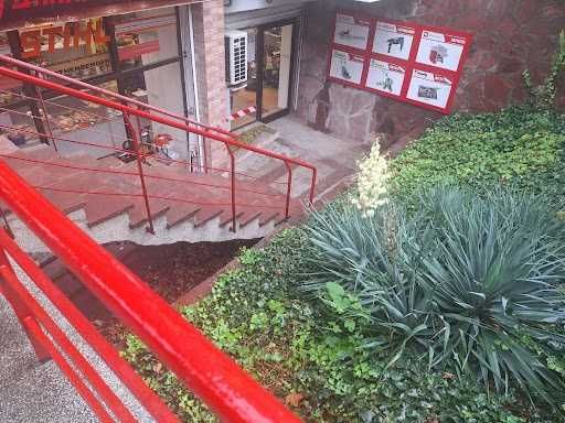 Магазин в Плевен, Идеален център - 96 кв.м за 1240 €/кв.м - Снимка #1