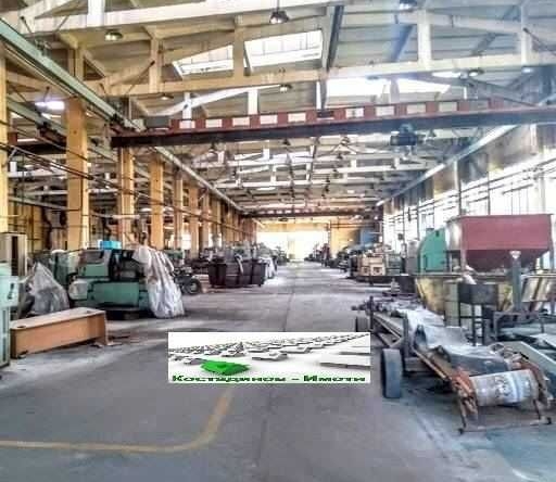 Дава се под наем Склад в Първомай - 3456 кв.м за 4406.4 € - Снимка #1
