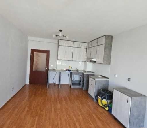 Дава се под наем Двустаен апартамент в София, Център - 70 кв.м за 450 € - Снимка #1