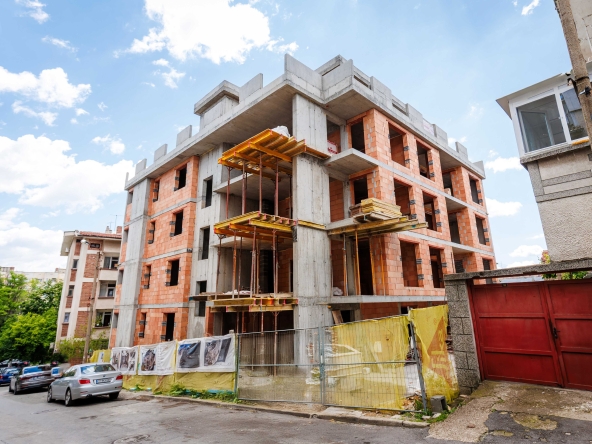 Тристаен апартамент в Стара Загора, Център - 88 кв.м за 1395 €/кв.м - Снимка #1