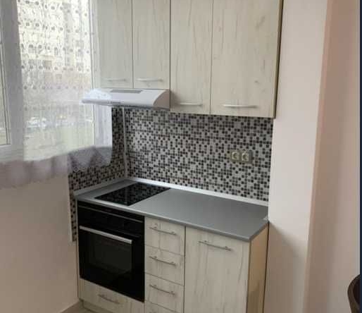 Дава се под наем Двустаен апартамент в София, Връбница 1 - 52 кв.м за 390 € - Снимка #1