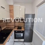 Дава се под наем Тристаен апартамент в Варна, ХЕИ - 76 кв.м за 797.64 € - Снимка #1