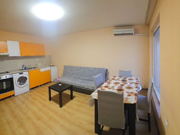 Дава се под наем Двустаен апартамент в Дупница - 55 кв.м за 348.84 € - Снимка #1