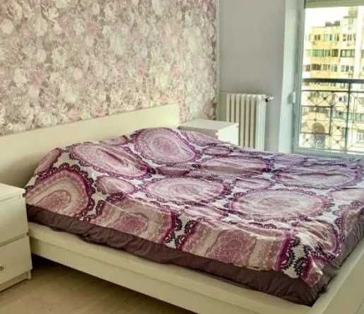 Дава се под наем Тристаен апартамент в Пловдив, Център - 79 кв.м за 229.5 € - Снимка #1