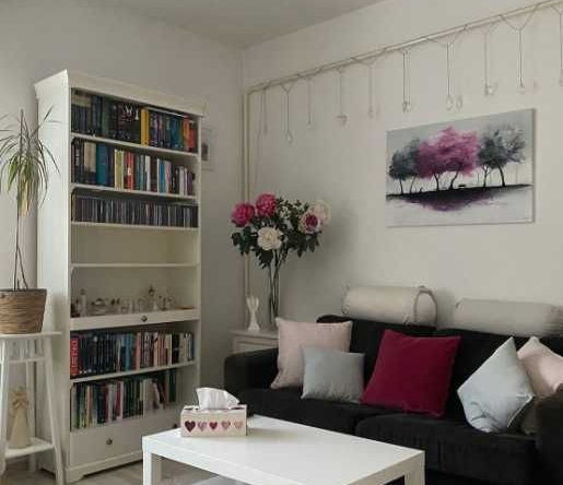 Дава се под наем Едностаен апартамент в Пловдив, Остромила - 45 кв.м за 190 € - Снимка #1