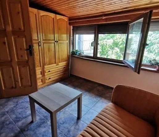 Дава се под наем Двустаен апартамент в Варна, Гръцка махала - 50 кв.м за 511 € - Снимка #1