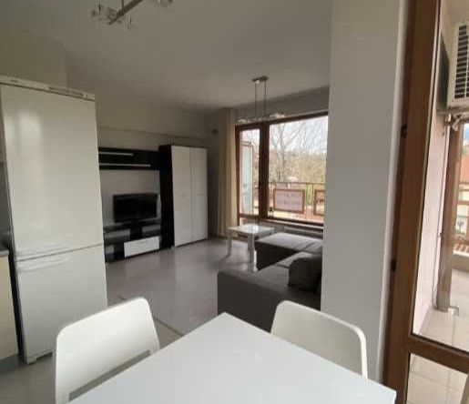 Дава се под наем Тристаен апартамент в София, Център - 98 кв.м за 1100 € - Снимка #1