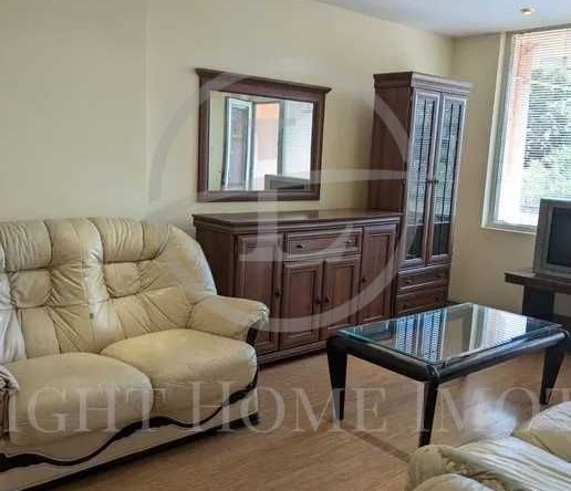Многостаен апартамент в Пловдив, Кючук Париж - 100 кв.м за 1970 €/кв.м - Снимка #1