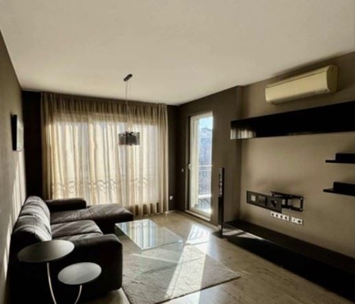 Дава се под наем Двустаен апартамент в София, Гоце Делчев - 75 кв.м за 896.58 € - Снимка #1