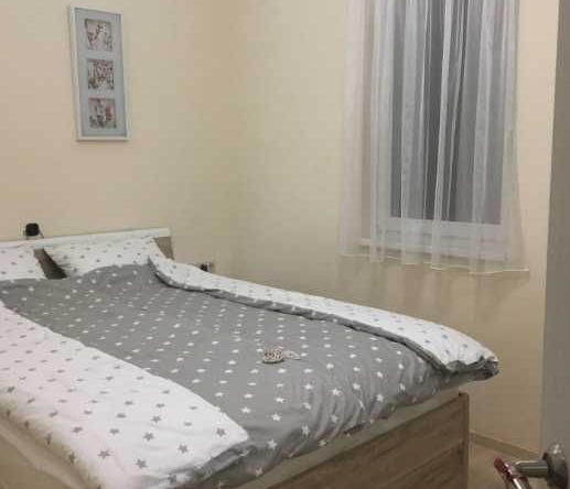 Дава се под наем Двустаен апартамент в Пловдив, Южен - 57 кв.м за 280.5 € - Снимка #1
