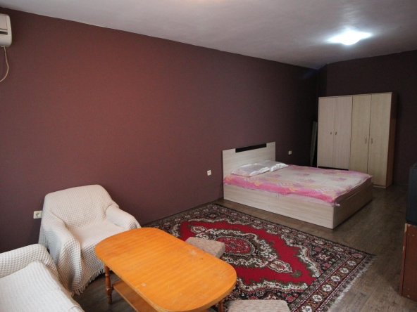 Тристаен апартамент в Бургас, Изгрев - 86 кв.м за 1024 €/кв.м - Снимка #1