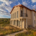 Дава се под наем Къща в Свети Влас - 152 кв.м за 1200 € - Снимка #1