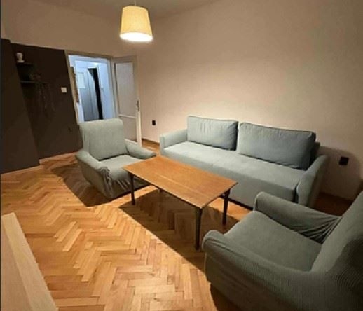 Дава се под наем Тристаен апартамент в София, Бъкстон - 83 кв.м за 617.1 € - Снимка #1