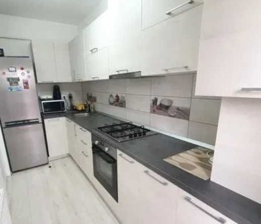 Дава се под наем Едностаен апартамент в Пловдив, Коматево - 40 кв.м за 193.8 € - Снимка #1