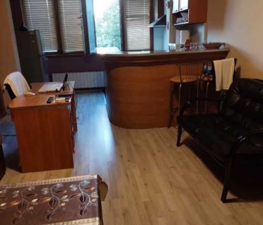 Дава се под наем Тристаен апартамент в София, Център - 68 кв.м за 500 € - Снимка #1