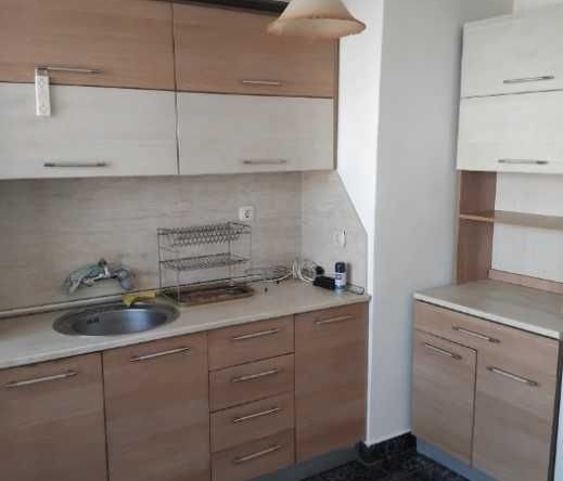 Дава се под наем Тристаен апартамент в София, Изток - 100 кв.м за 511 € - Снимка #1