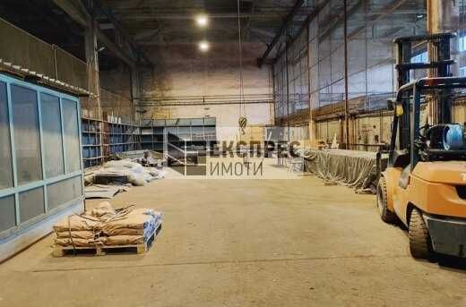 Дава се под наем Склад в Варна, Западна промишлена зона - 432 кв.м за 1795.2 € - Снимка #1
