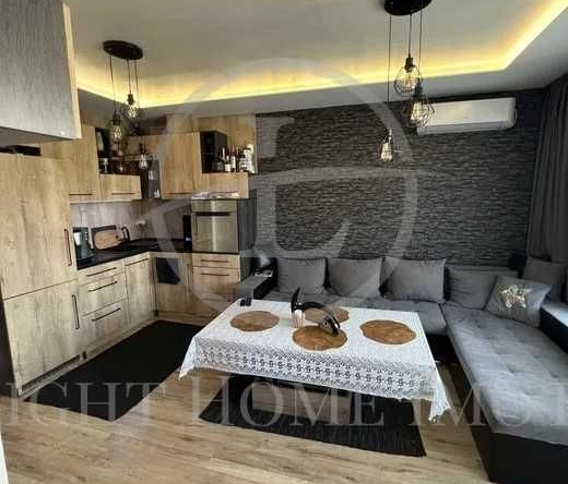Четиристаен апартамент в Пловдив, Христо Смирненски - 75 кв.м за 2039 €/кв.м - Снимка #1