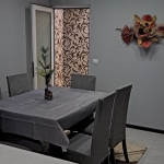 Тристаен апартамент в Сливен, Сини камъни - 65 кв.м за 1177 €/кв.м - Снимка #1