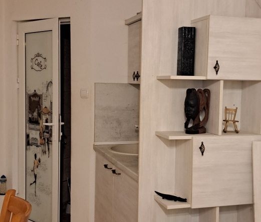 Дава се под наем Офис в Варна, Лятно кино Тракия - 22 кв.м за 186.15 € - Снимка #1