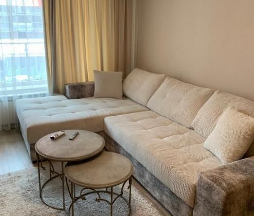 Дава се под наем Двустаен апартамент в Пловдив, Кършияка - 82 кв.м за 459 € - Снимка #1