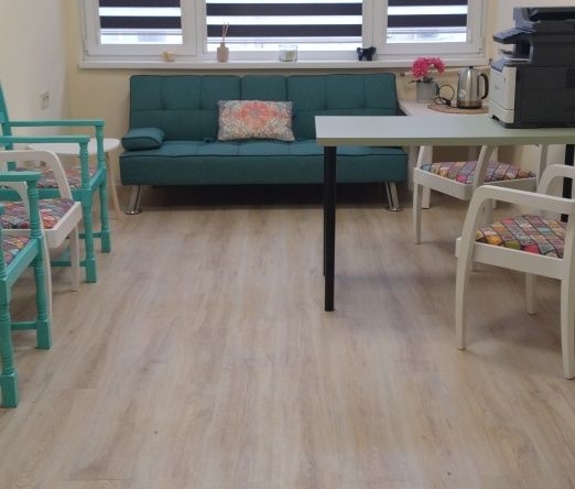 Дава се под наем Офис в Враца, Квартал 103 - 20 кв.м за 25.5 € - Снимка #1