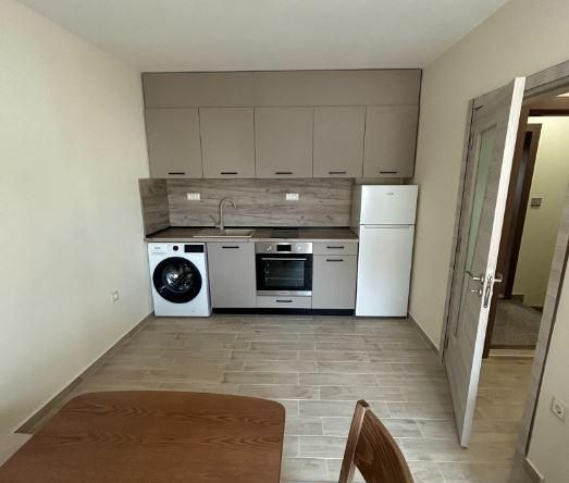 Дава се под наем Двустаен апартамент в Варна, Левски - 50 кв.м за 425 € - Снимка #1