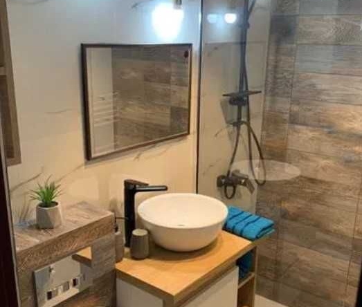 Дава се под наем Едностаен апартамент в Пловдив, Кършияка - 24 кв.м за 137.7 € - Снимка #1