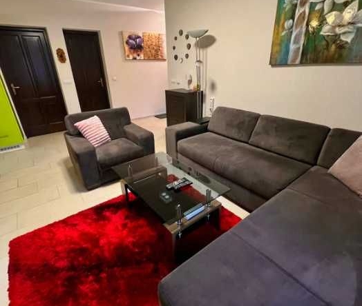 Дава се под наем Тристаен апартамент в Пловдив, Съдийски - 78 кв.м за 331.5 € - Снимка #1