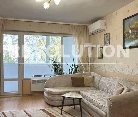 Дава се под наем Тристаен апартамент в Варна, Левски - 62 кв.м за 598.23 € - Снимка #1