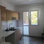 Дава се под наем Тристаен апартамент в Пловдив, Въстанически - 64 кв.м за 255 € - Снимка #1