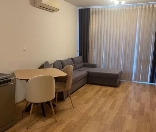 Дава се под наем Двустаен апартамент в Варна, Зимно кино Тракия - 65 кв.м за 613 € - Снимка #1