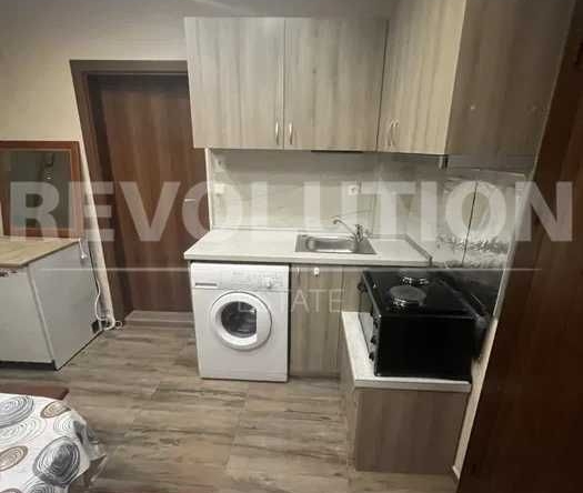 Дава се под наем Двустаен апартамент в Варна, Център - 41 кв.м за 298.86 € - Снимка #1