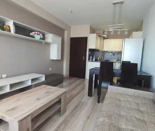 Дава се под наем Двустаен апартамент в Бургас, Славейков - 62 кв.м за 325 € - Снимка #1