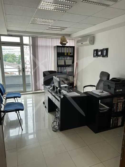 Офис в Пловдив, Център - 23 кв.м за 1586 €/кв.м - Снимка #1