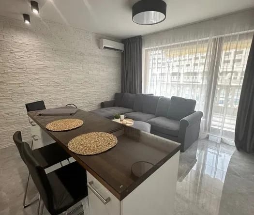 Дава се под наем Двустаен апартамент в Варна, Аспарухово - 61 кв.м за 598.23 € - Снимка #1