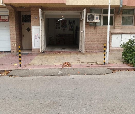 Дава се под наем Гараж / Паркомясто в Варна, Център - 20 кв.м за 129.54 € - Снимка #1