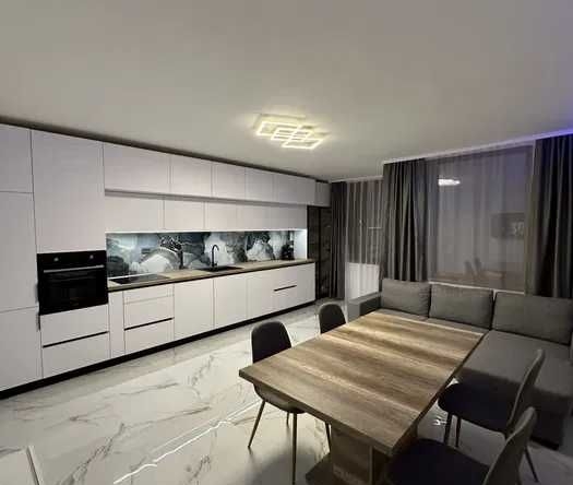 Дава се под наем Четиристаен апартамент в Варна, Възраждане 1 - 110 кв.м за 687.99 € - Снимка #1