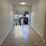 Дава се под наем Магазин в Пловдив, Гагарин - 22 кв.м за 398.82 € - Снимка #1