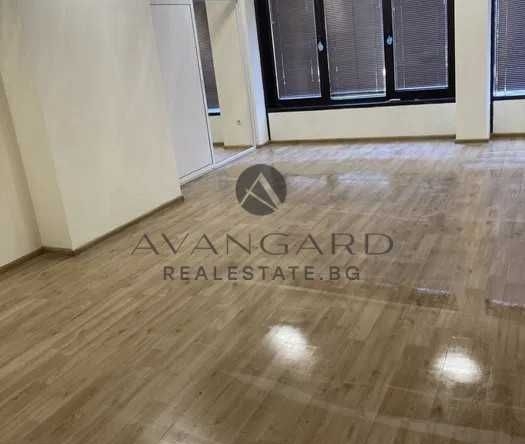 Офис в Пловдив, Кършияка - 163 кв.м за 814 €/кв.м - Снимка #1