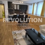 Дава се под наем Двустаен апартамент в Варна, Център - 70 кв.м за 498.27 € - Снимка #1